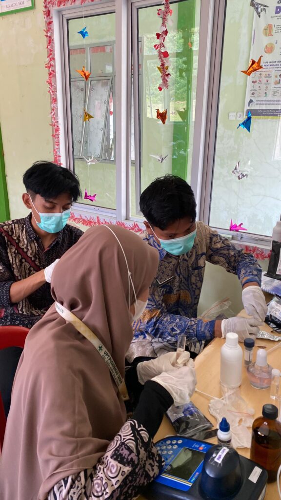 Jamin Kualitas Air, Puskesmas Tapan Lakukan SKAMRT dan Edukasi Kepada Masyarakat