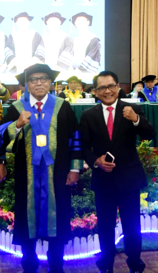 Bupati Padang Pariaman Hadiri Pengukuhan Prof. Is Prima Nanda sebagai Guru Besar Unand