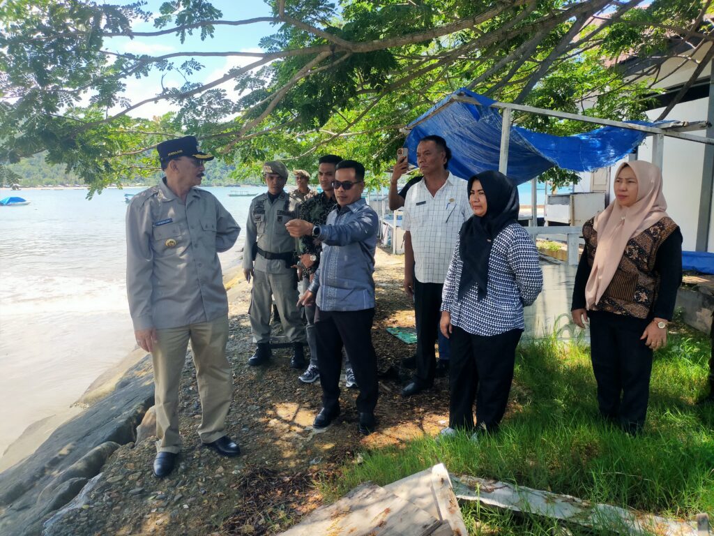 Bupati Dan Wakil Bupati Mengunjungi Carocok Painan