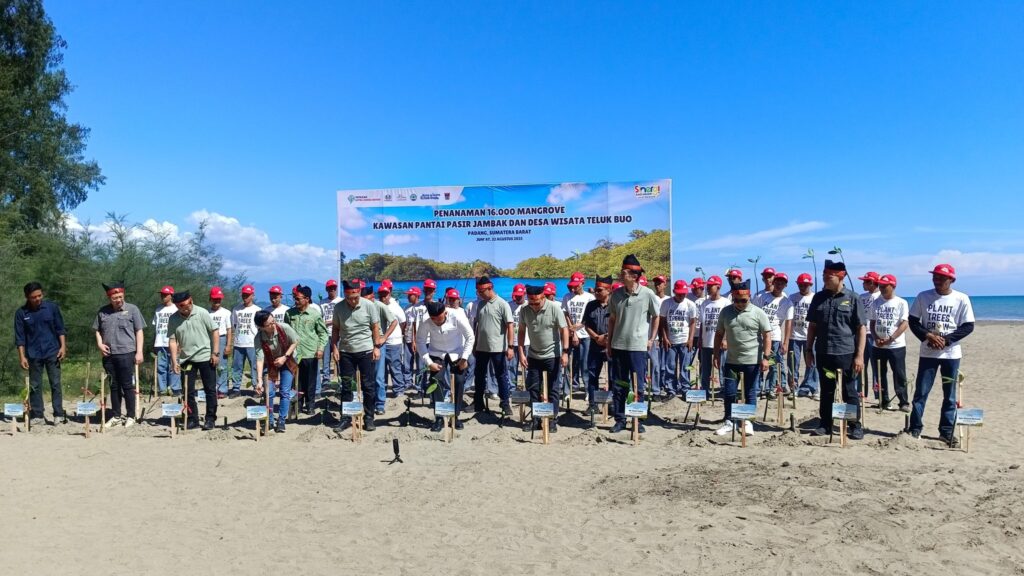 PENANAMAN 16.000 MANGROVE