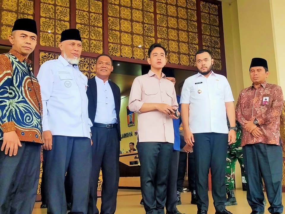 WAPRES GIBRAN DI PADANG