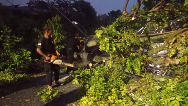 Hujan Deras di Kota Padang